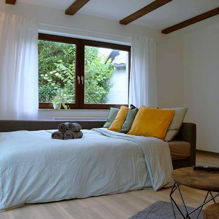 אופנבורג Studio-Apartment Mit Garten, Parkplatz & Kueche מראה חיצוני תמונה