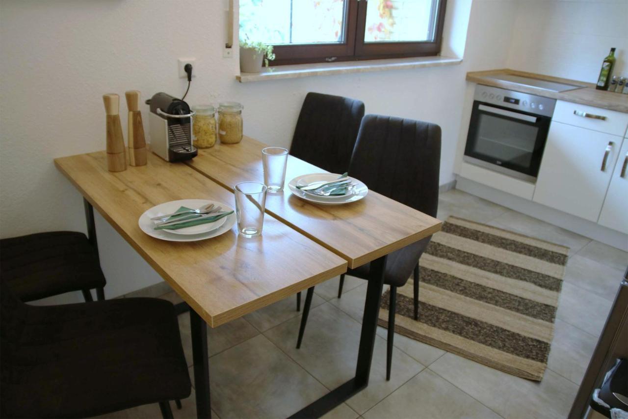אופנבורג Studio-Apartment Mit Garten, Parkplatz & Kueche מראה חיצוני תמונה