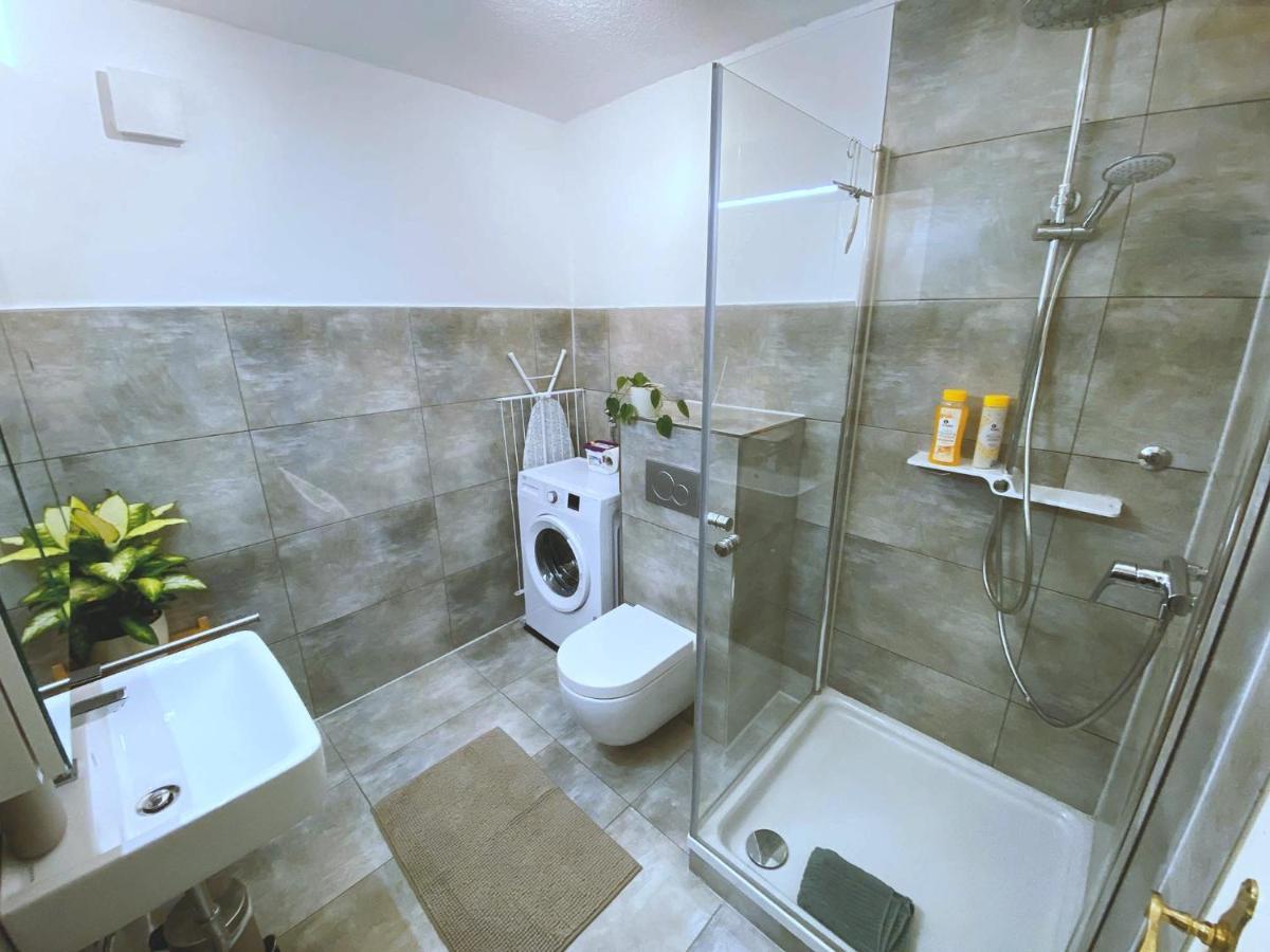 אופנבורג Studio-Apartment Mit Garten, Parkplatz & Kueche מראה חיצוני תמונה